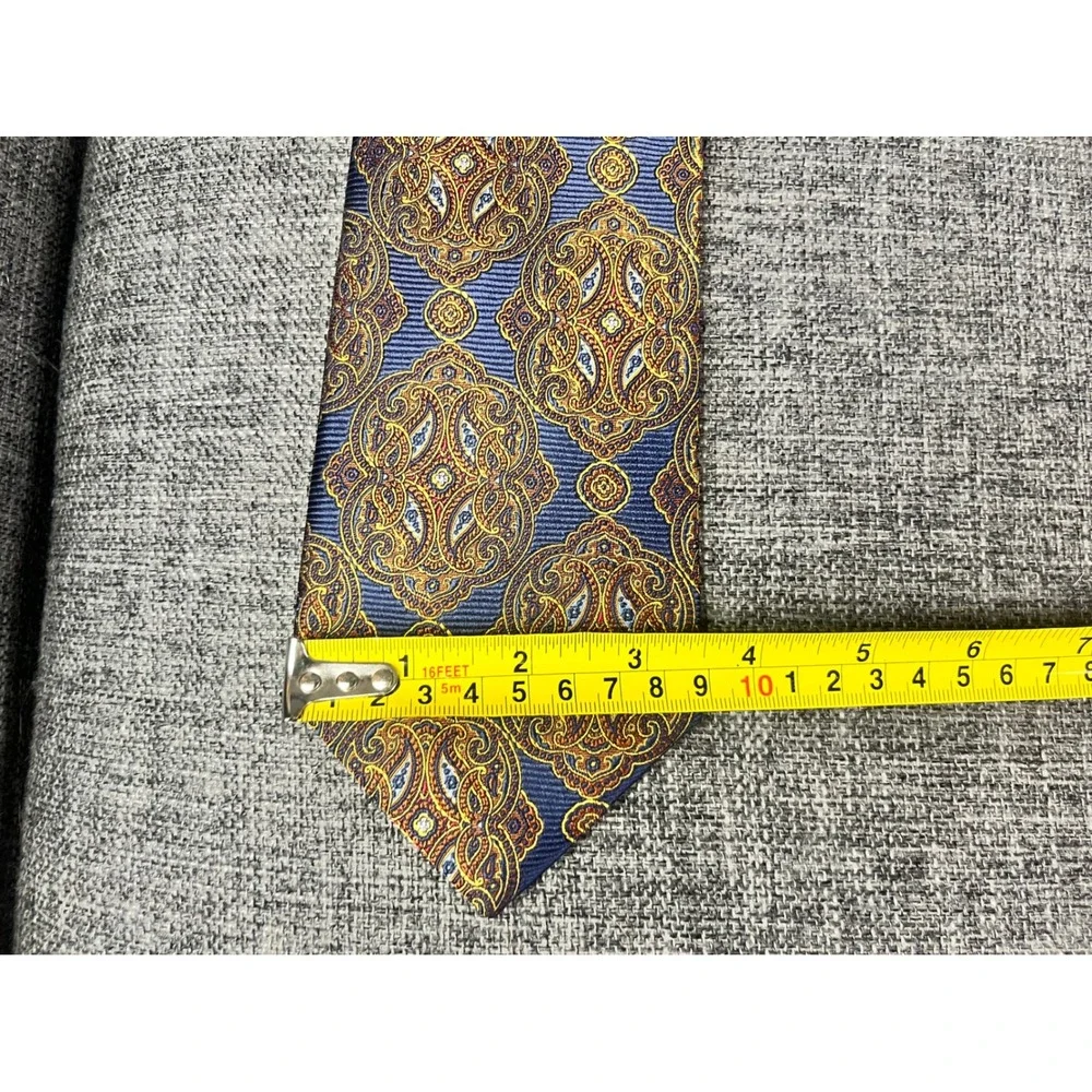 Jos. A. Bank Signature Gold Blue Gold Medallion Paisley 100% Silk Tie Hand Made